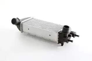 Turbo Radyatörü  BSG 25-535-015
